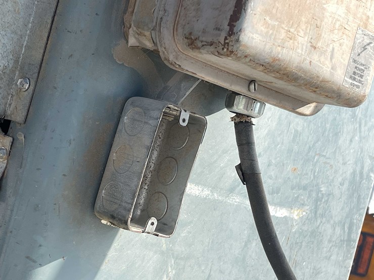 #5428-•-table-saw-image-10