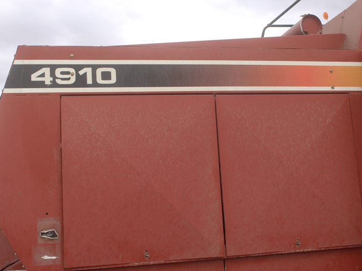 hesston-4910-image-23