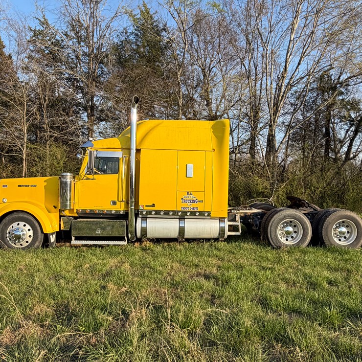 2006 WESTERN STAR 4900