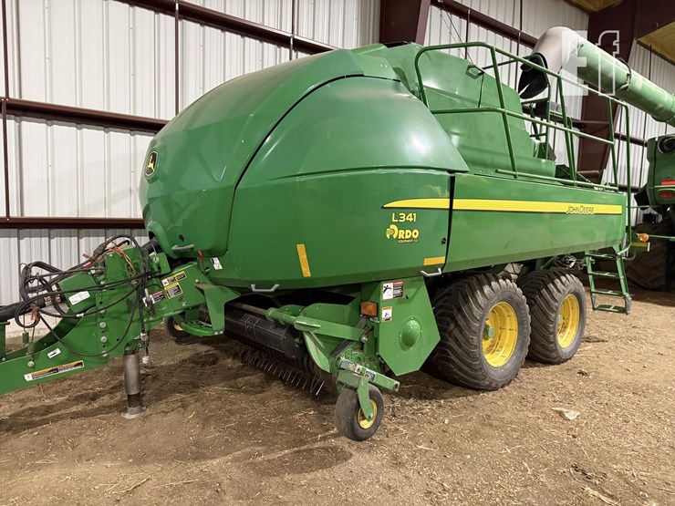 john-deere-l341-image-25
