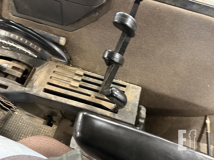 1989-john-deere-4455-image-23