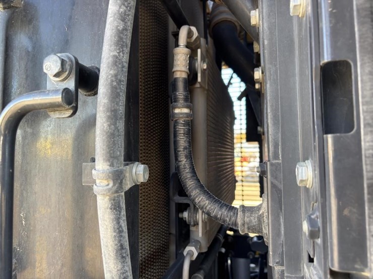 2018-komatsu-wa270-8-image-56