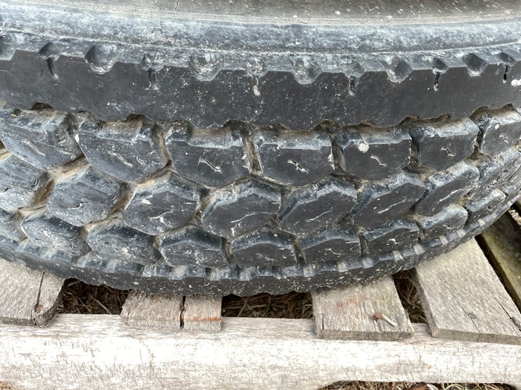 #10747-•-(4)-semi-tires-on-aluminum-rims-image-13