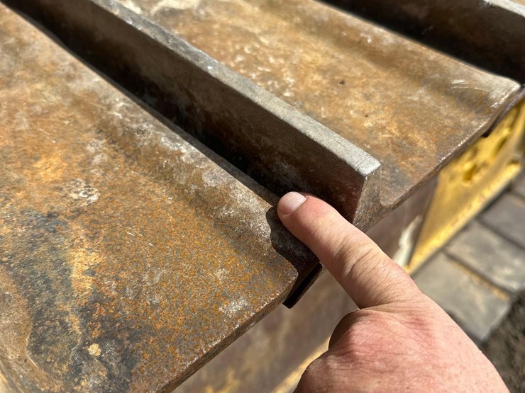 2021-komatsu-d51pxi-24-image-16