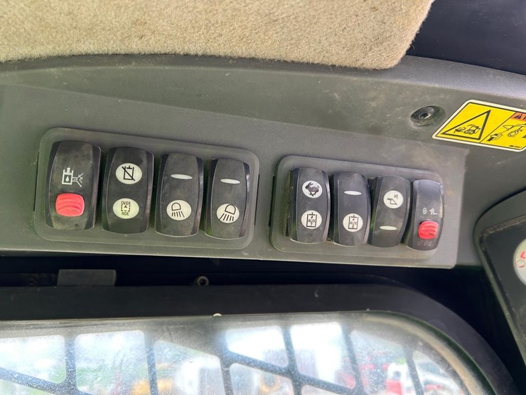 caterpillar-279c-image-26