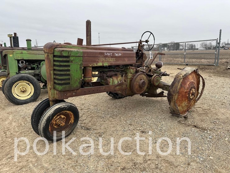 john-deere-b-image-1