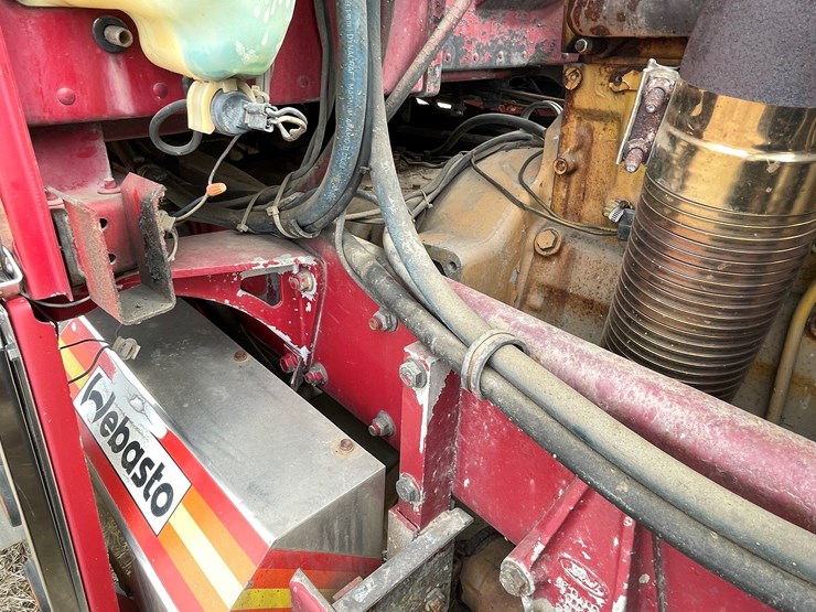 1987-peterbilt-379-image-52