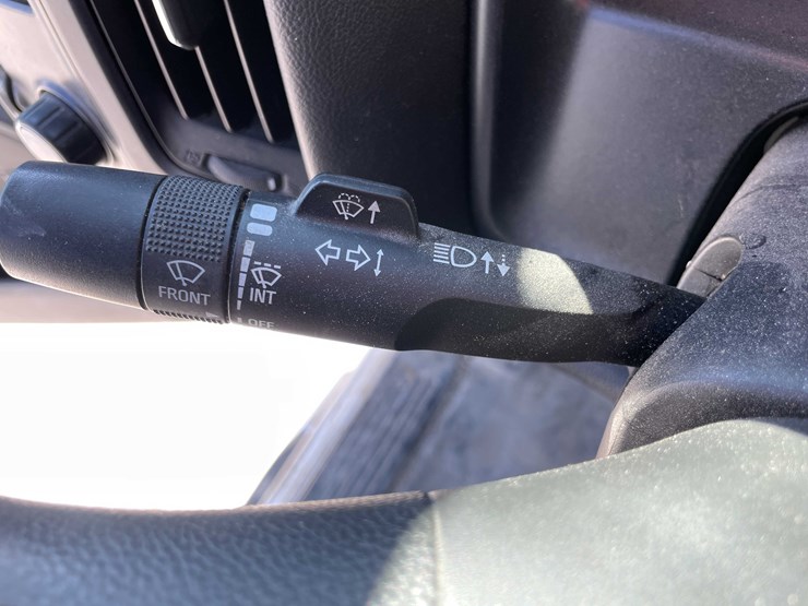 2015-chevrolet-1500-image-69