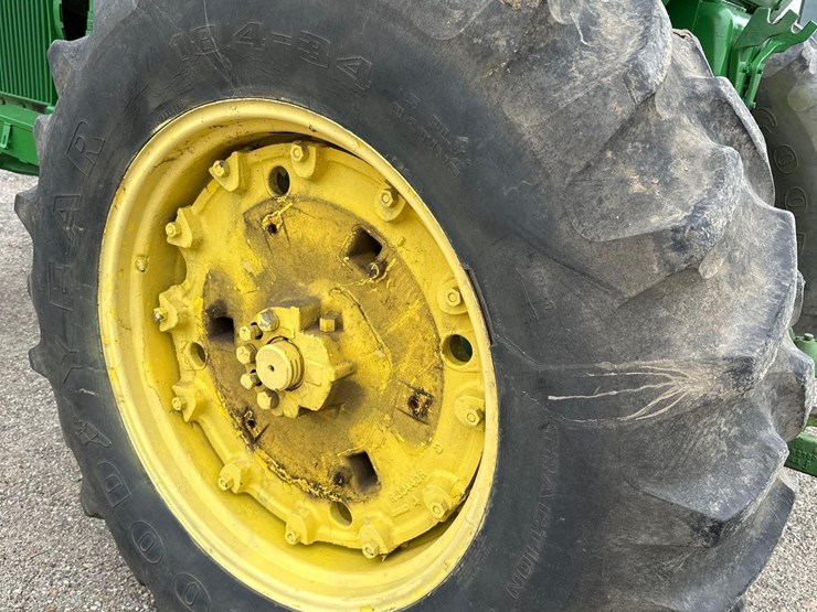 john-deere-4020-image-11