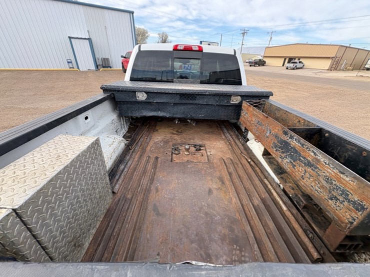 2018-gmc-sierra-2500hd-image-4