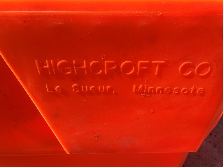 #3957-•-highcroft-feed-cart-image-5