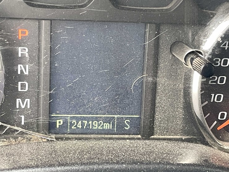 2015-chevrolet-2500-image-56