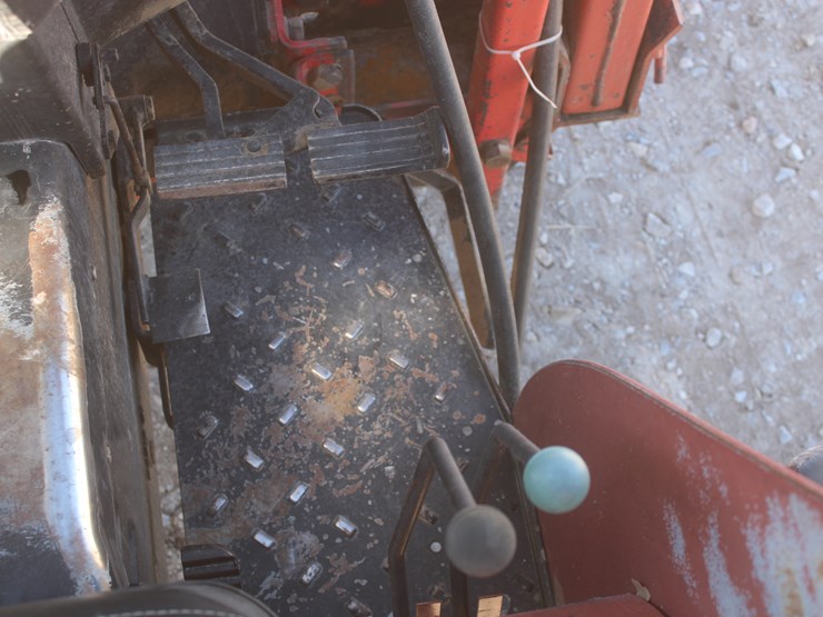 1989-case-ih-685-image-37