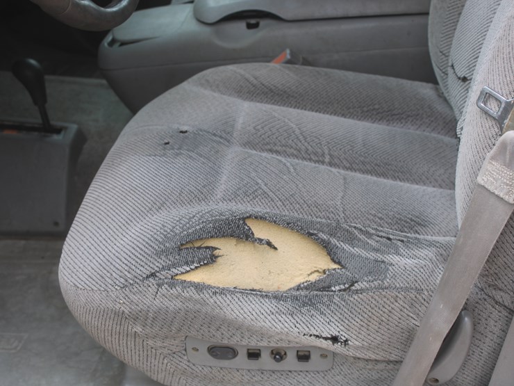 2000-chevrolet-k3500-image-36