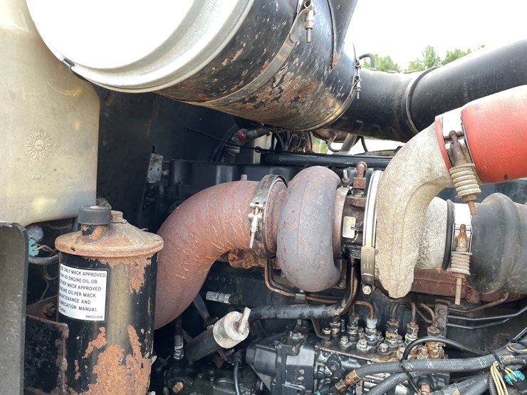 #400-•-1997-mac-ch600-semi-(has-wi-title)-image-59