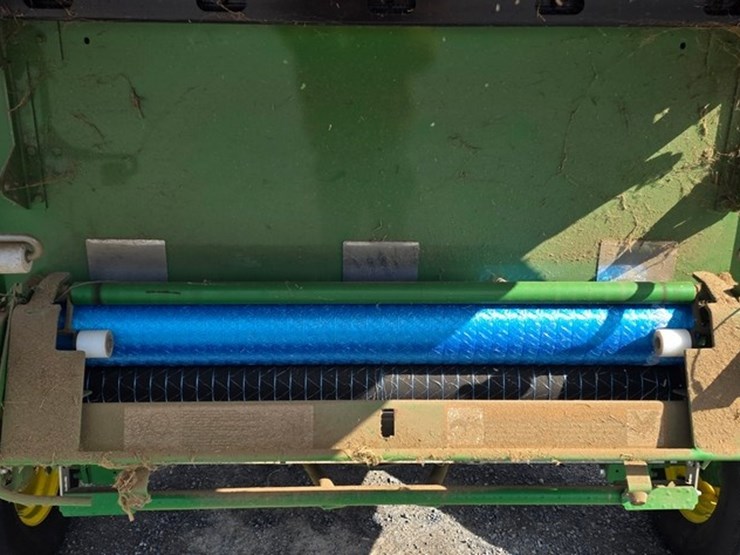 2020-john-deere-450e-image-26