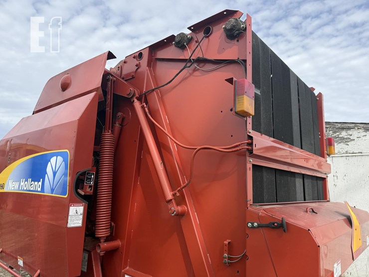 new-holland-br7090-image-12