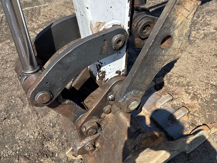 2012-bobcat-e50-image-10