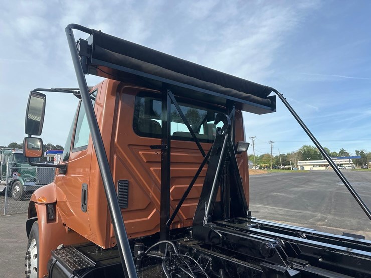 2006-international-durastar-4400-image-19