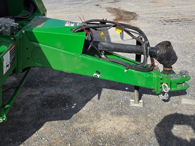 2020-john-deere-450e-image-17