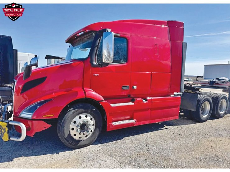 2022-volvo-vnr660-image-1