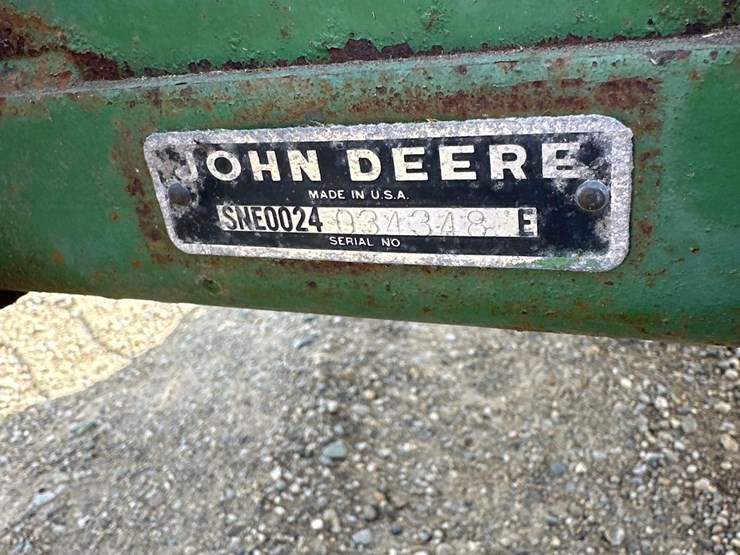 john-deere-24-image-9