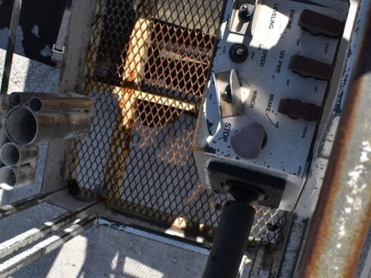 2005-gmc-topkick-image-19