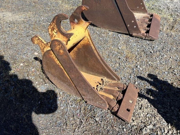 john-deere-12-image-2