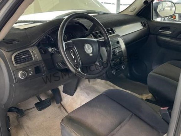 2007-chevrolet-tahoe-image-23