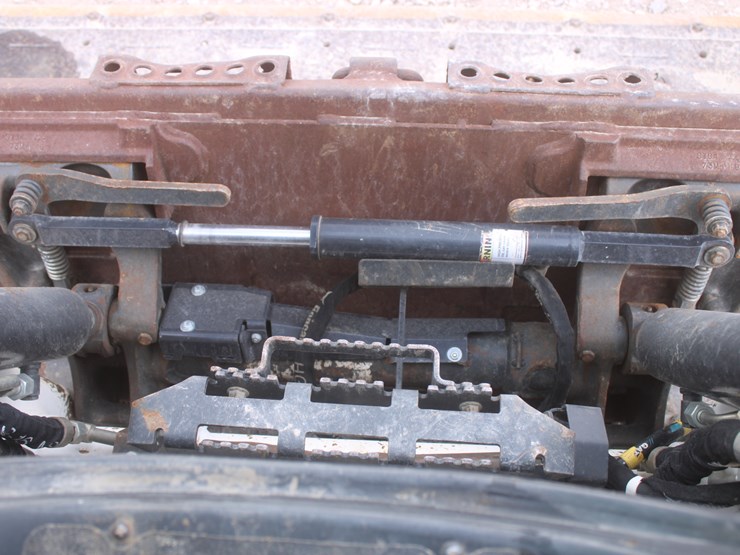 2024-bobcat-t66-image-61