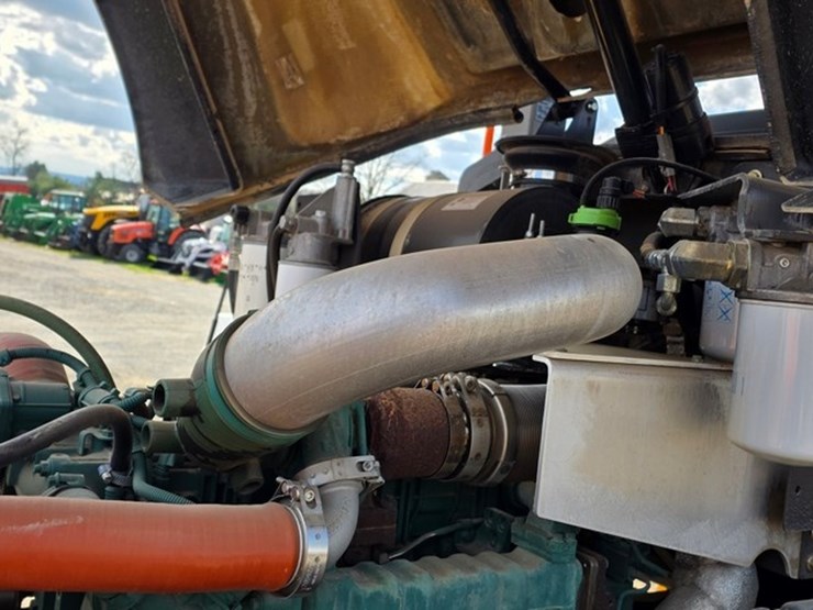 2018-volvo-sd115b-image-50