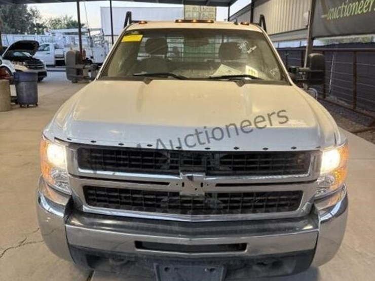 2007-chevrolet-silverado-3500hd-image-3