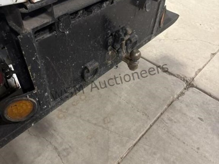 2014-ford-f550-image-13