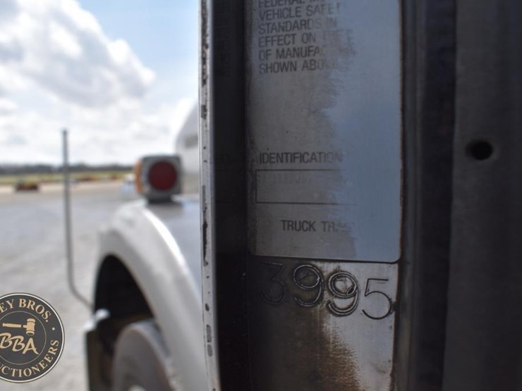 1995-kenworth-t800-image-31