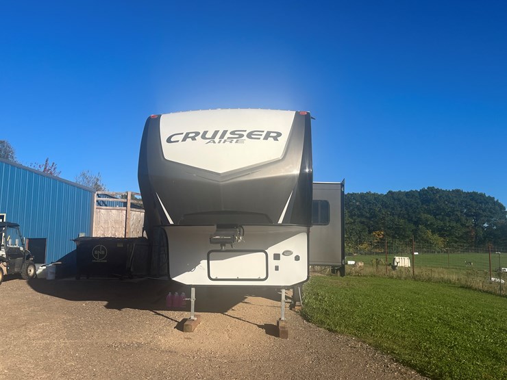 #200-•-2019-cruiser-aire-30bh-fifth-wheel-trailer-(prairie-farm)-(wi-title-in-delay)-image-5