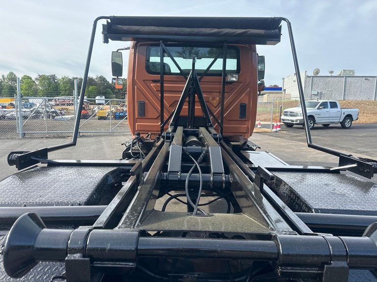 2006-international-durastar-4400-image-17