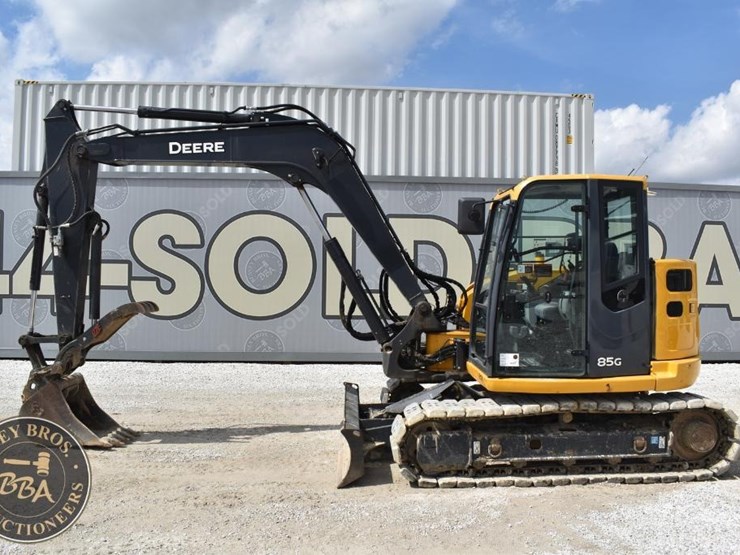 2021-deere-85g-image-2