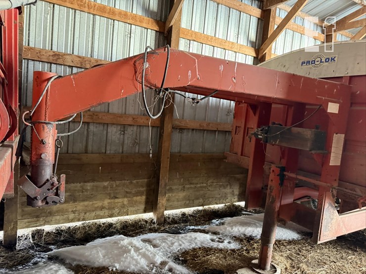 massey-14ft-gooseneck-grain-box-trailer-image-12