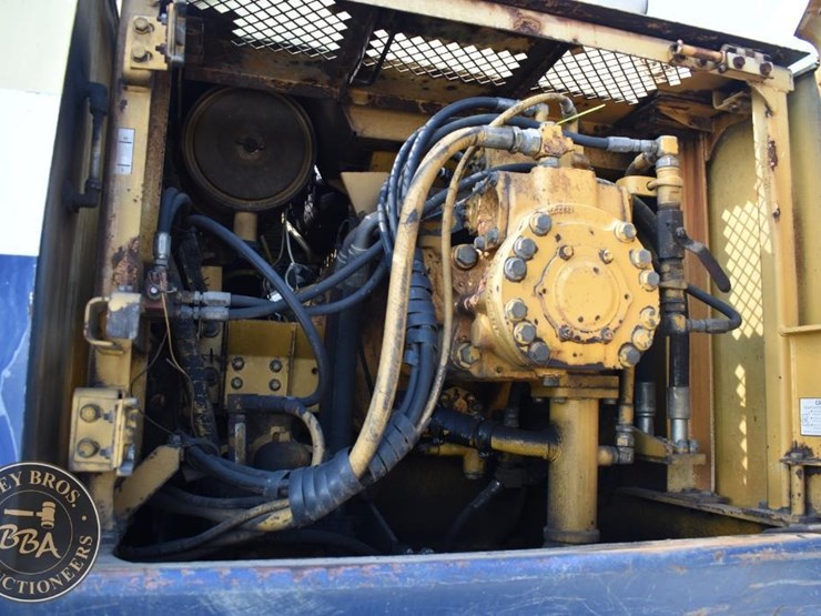 komatsu-pc300-5k-image-44