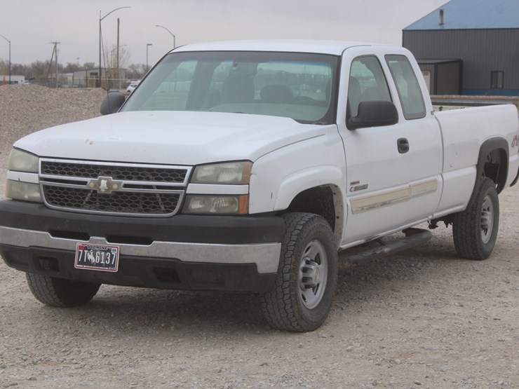 2005-chevrolet-2500-image-46