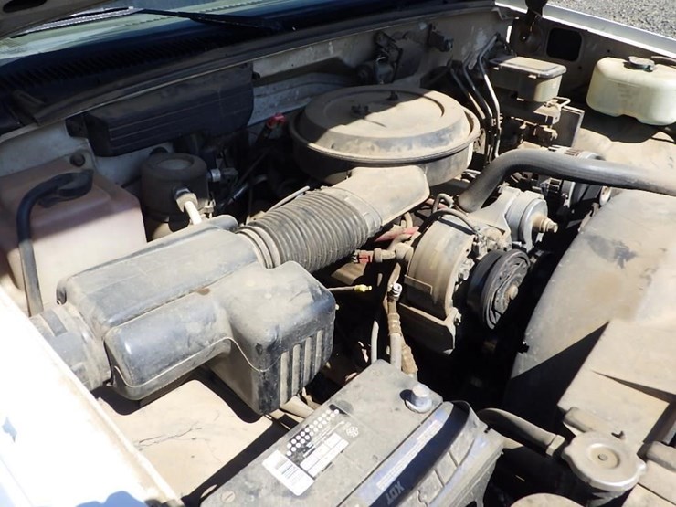 1994-chevrolet-3500-image-15