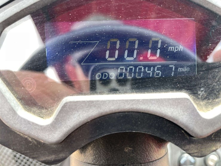 2023-bintelli-48-volt-electric-6-seater-golf-cart-w/-on-board-charger-(46-miles-showing)-image-23