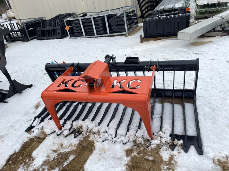 #2039-•-skid-steer-mount-skeleton-grapple-bucket-image-2