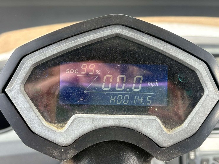 2023-bintelli-electric-golf-cart-w/-on-board-charger-image-11