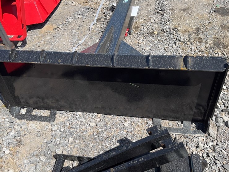 #6082-•-future-skid-steer-telescoping-boom-pole-image-3