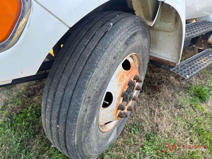 2006-ford-f750-xl-image-6