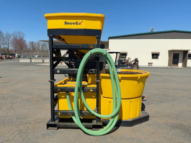 snow-ex-brine-making-machine-image-6