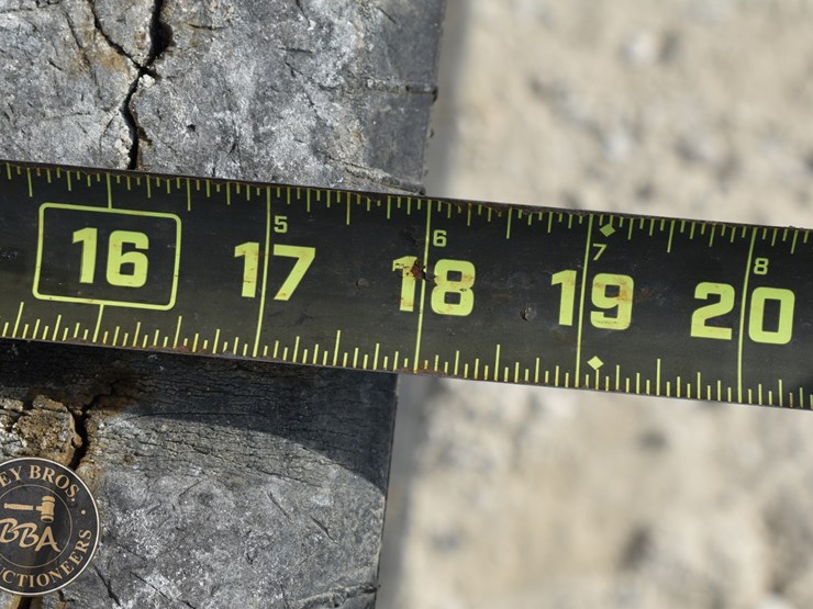 2021-deere-333g-image-17