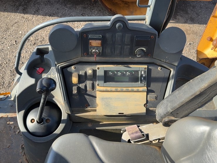 john-deere-310-image-19