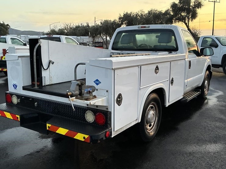 2013-ford-f250-image-3